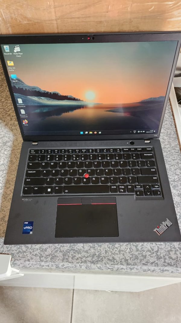 Lenovo THINKPAD T14 - Image 4