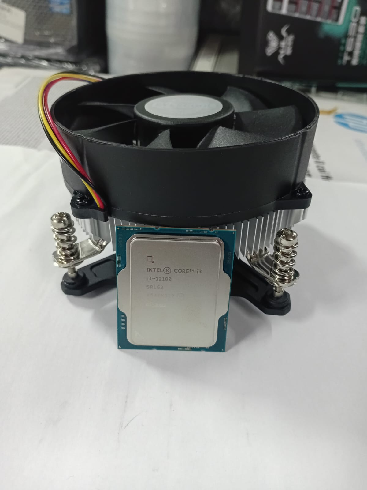 Intel Core i3-12100 + Fan Set
